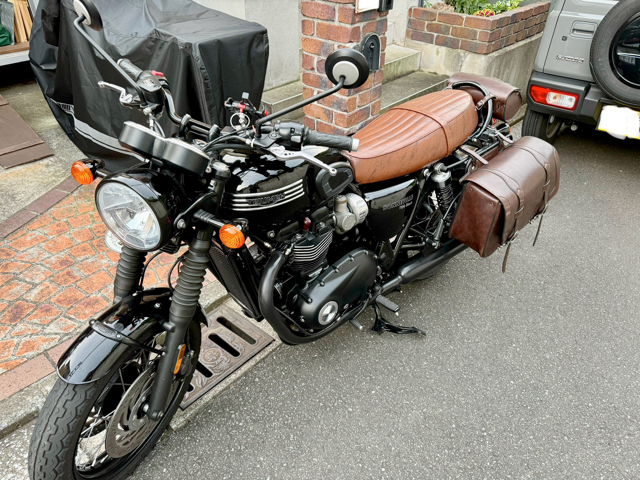 BONNEVILLE T120