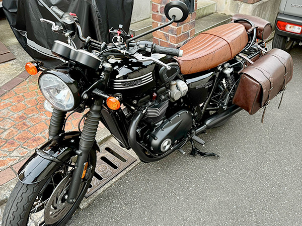 BONNEVILLE T120